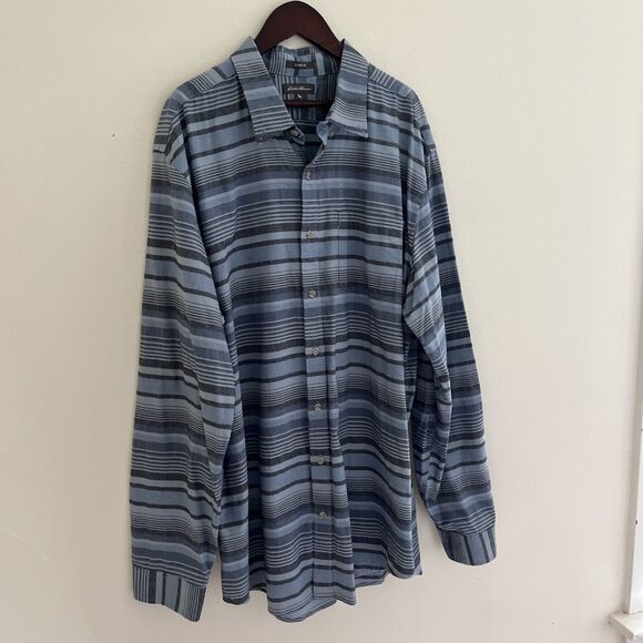 Eddie Bauer Men's Eddie's Favorite Cotton Classic Fit Flannel, Blue Stripe- XL T - Picture 3 of 7